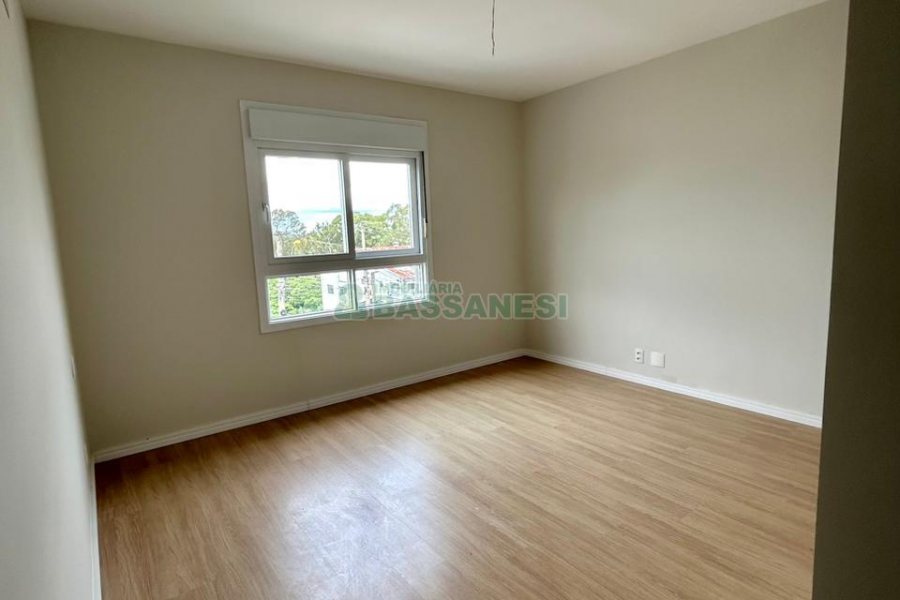Apartamento com 100m², 3 dormitórios, 2 vagas, no bairro Panazzolo em Caxias do Sul para Comprar