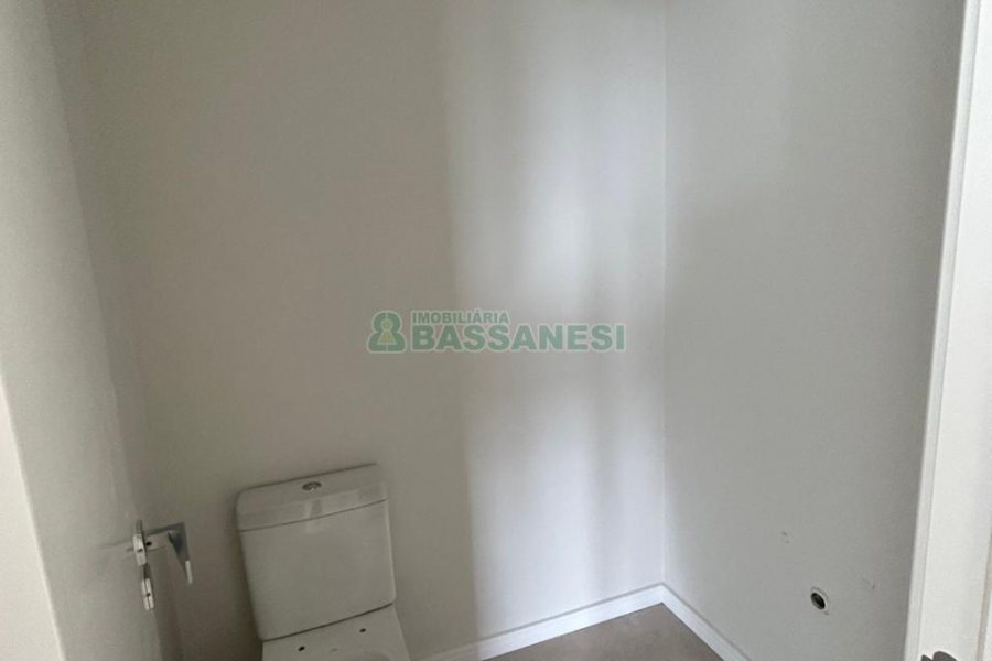 Apartamento com 100m², 3 dormitórios, 2 vagas, no bairro Panazzolo em Caxias do Sul para Comprar