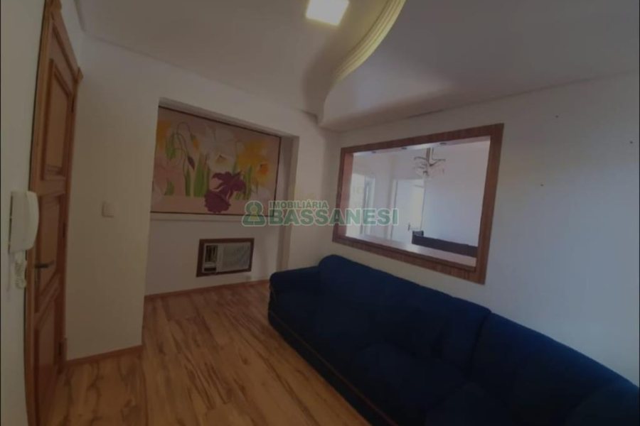 Apartamento com 41m², 2 dormitórios, no bairro Centro em Caxias do Sul para Comprar