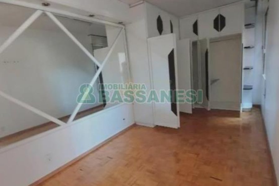 Apartamento com 41m², 2 dormitórios, no bairro Centro em Caxias do Sul para Comprar