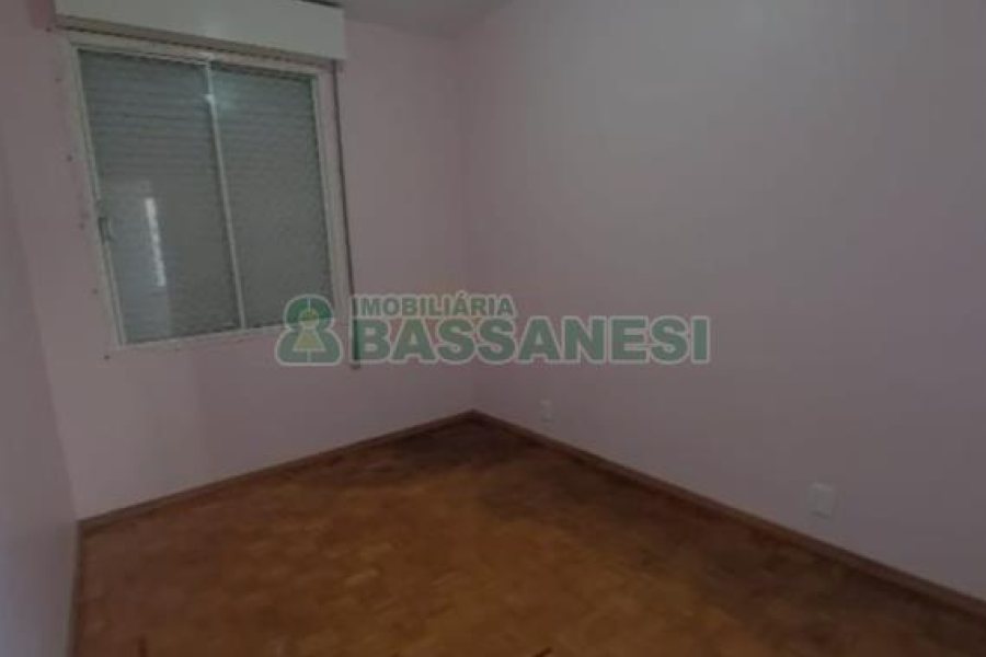 Apartamento com 41m², 2 dormitórios, no bairro Centro em Caxias do Sul para Comprar