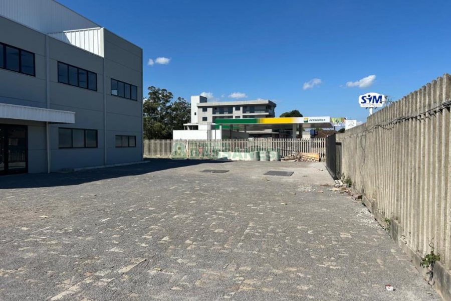 Pavilhão com 1320m², no bairro Forqueta em Caxias do Sul para Alugar