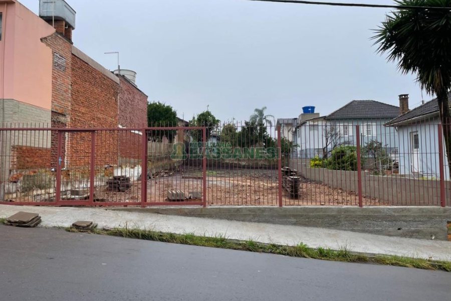 Terreno com 302m², no bairro Rio Branco em Caxias do Sul para Alugar