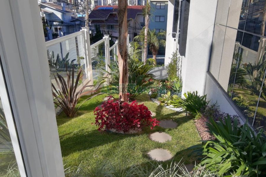 Apartamento com 267m², 2 dormitórios, 3 vagas, no bairro Jardim América em Caxias do Sul para Comprar