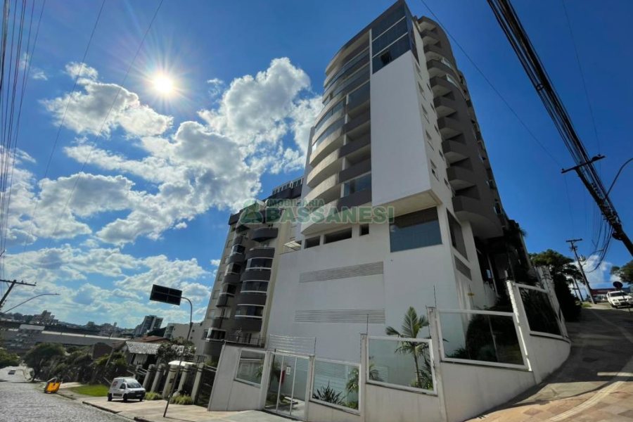 Apartamento com 267m², 2 dormitórios, 3 vagas, no bairro Jardim América em Caxias do Sul para Comprar