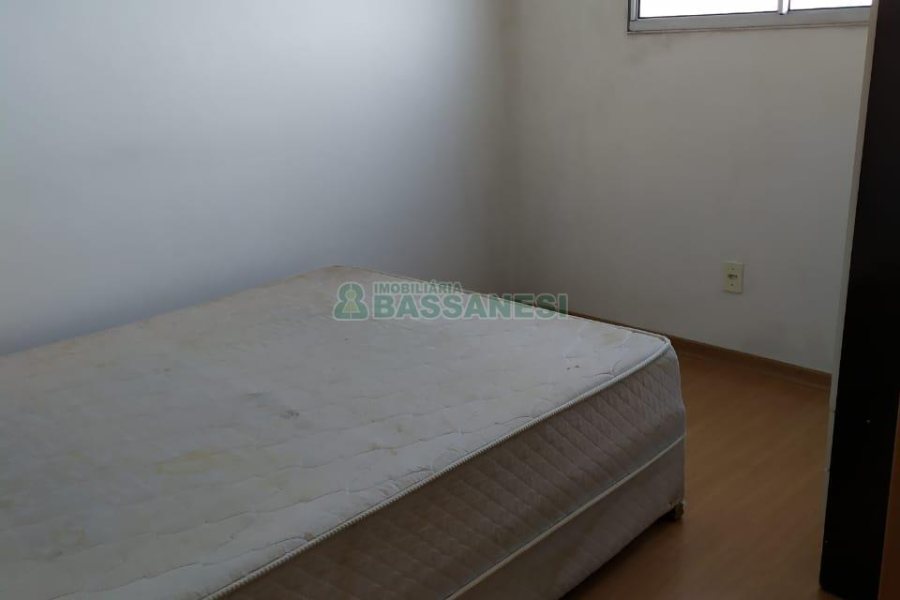 Apto Mobiliado com 41m², 2 dormitórios, 1 vaga, no bairro Bela Vista em Caxias do Sul para Comprar