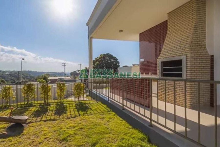 Apto Mobiliado com 41m², 2 dormitórios, 1 vaga, no bairro Bela Vista em Caxias do Sul para Comprar