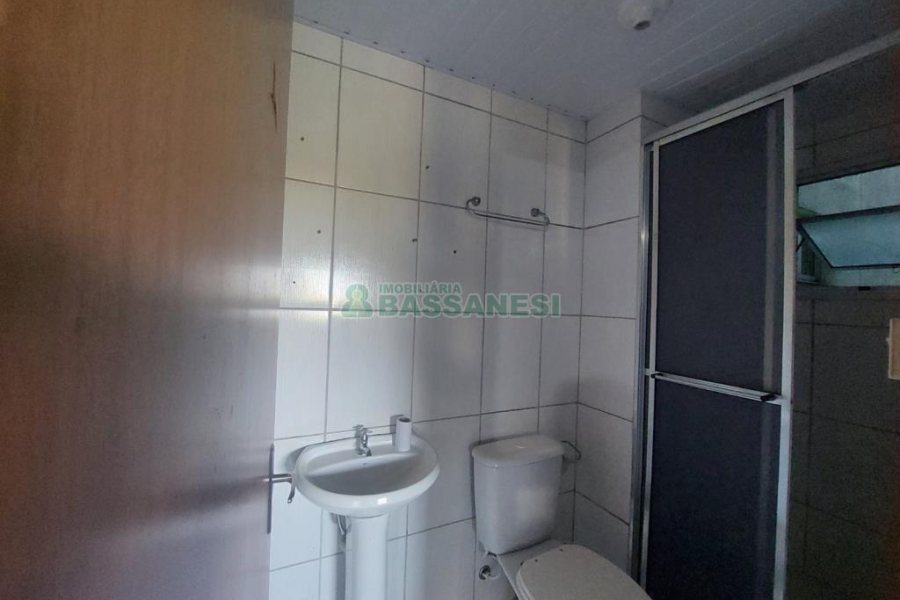 Apartamento com 43m², 2 dormitórios, 1 vaga, no bairro Morada dos Alpes em Caxias do Sul para Comprar