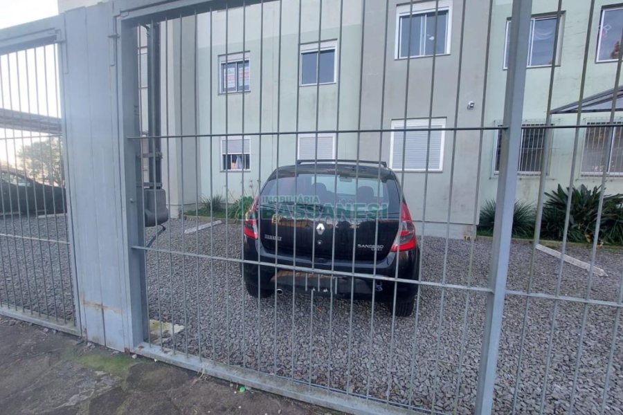 Apartamento com 43m², 2 dormitórios, 1 vaga, no bairro Morada dos Alpes em Caxias do Sul para Comprar