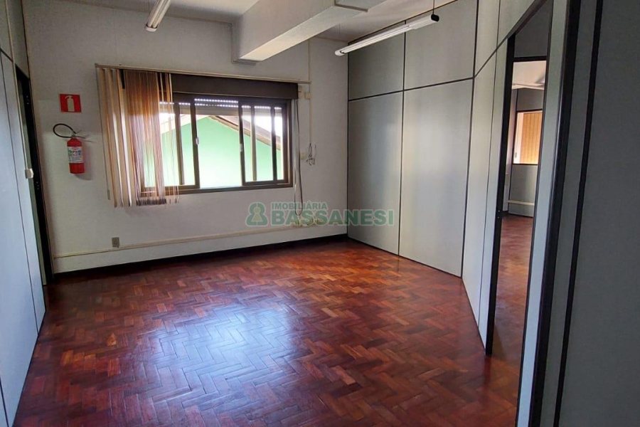 Sala com 185m², 1 vaga, no bairro Jardim América em Caxias do Sul para Alugar