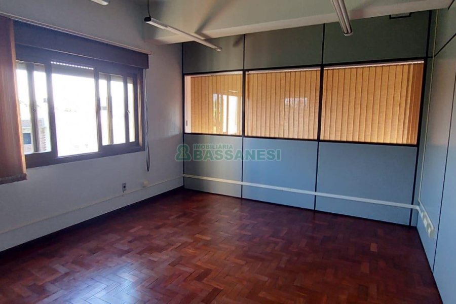 Sala com 185m², 1 vaga, no bairro Jardim América em Caxias do Sul para Alugar