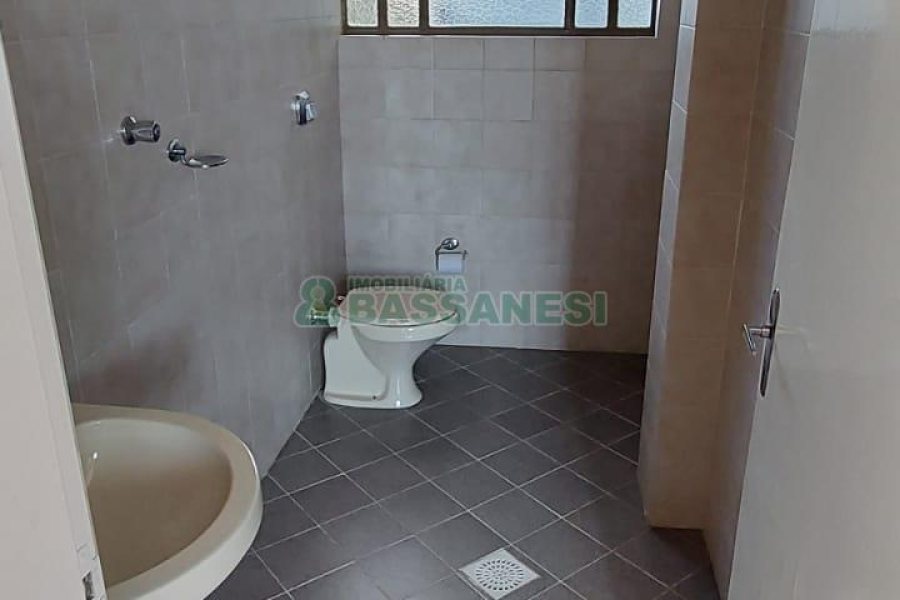 Sala com 185m², 1 vaga, no bairro Jardim América em Caxias do Sul para Alugar