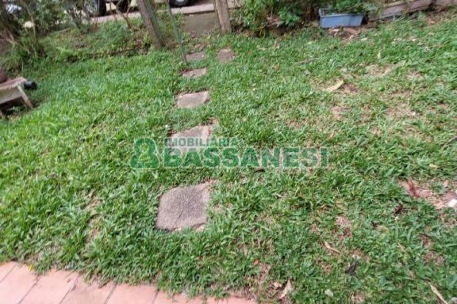 Casa Mobiliada com 157m², 2 dormitórios, no bairro Santa Catarina em Caxias do Sul para Comprar