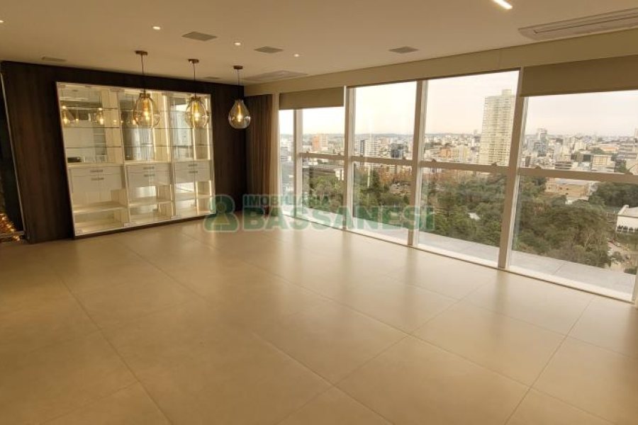 Apartamento com 178m², 2 dormitórios, 3 vagas, no bairro Centro em Caxias do Sul para Comprar