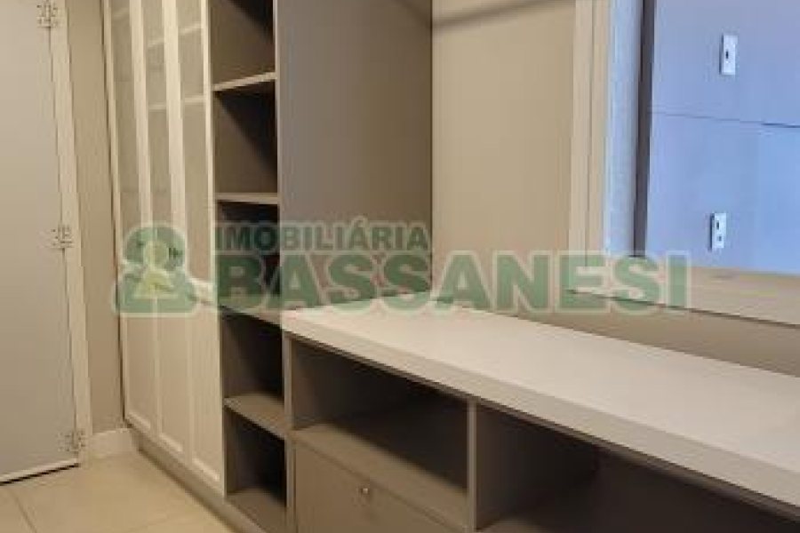 Apartamento com 178m², 2 dormitórios, 3 vagas, no bairro Centro em Caxias do Sul para Comprar