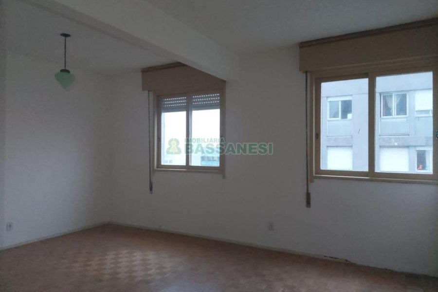 Apartamento com 42m², 1 dormitório, no bairro Centro em Caxias do Sul para Comprar