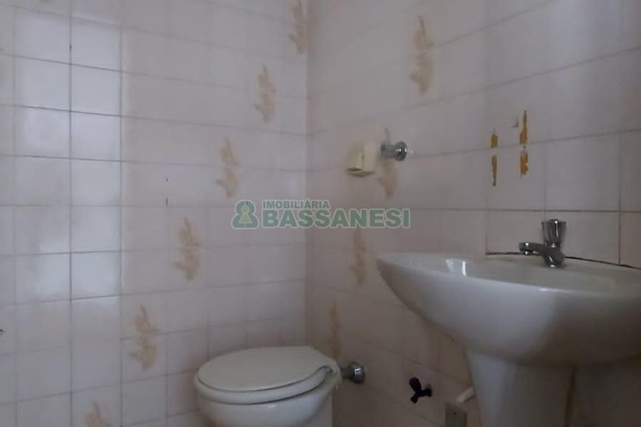 Loja com 47m², no bairro Centro em Caxias do Sul para Alugar