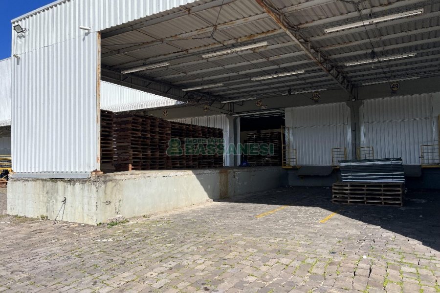 Pavilhão com 6000m², no bairro Cidade Nova em Caxias do Sul para Alugar