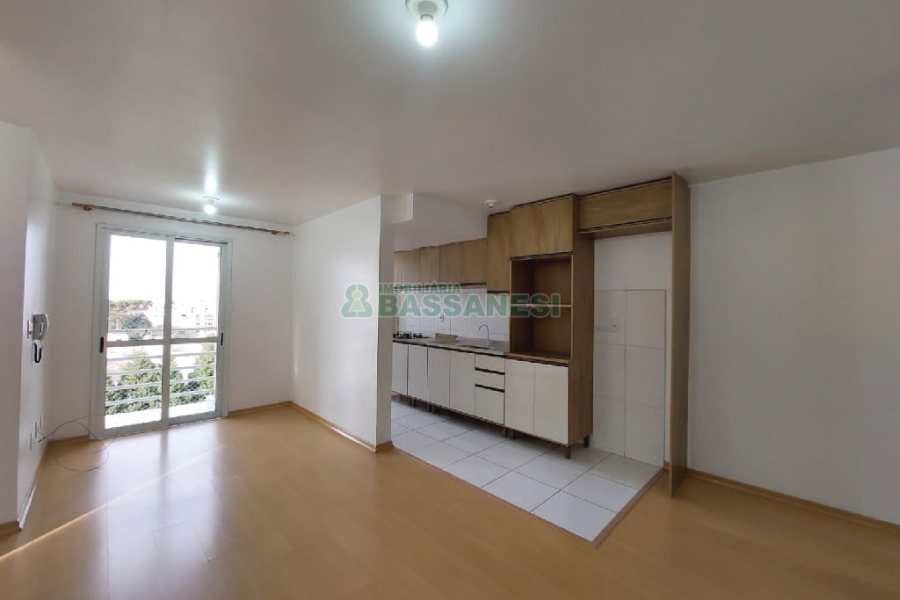 Apartamento com 60m², 2 dormitórios, 1 vaga, no bairro Planalto em Caxias do Sul para Alugar