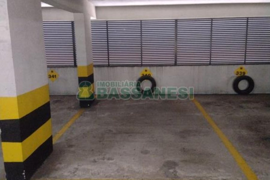 Box com 12m², no bairro Centro em Caxias do Sul para Comprar