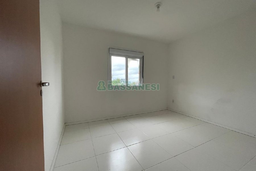 Apartamento com 45m², 2 dormitórios, 1 vaga, no bairro São Luiz em Caxias do Sul para Comprar