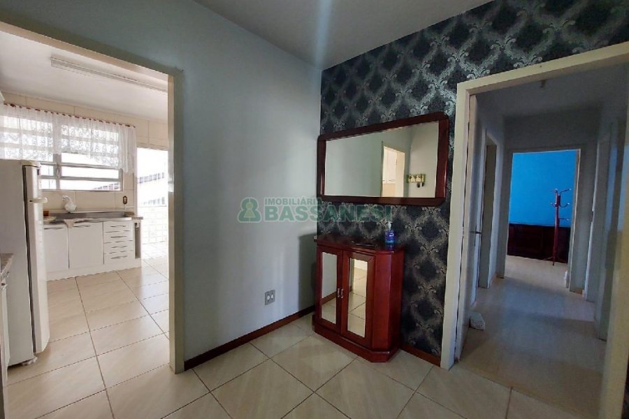 Apto Mobiliado com 107m², 3 dormitórios, 1 vaga, no bairro Rio Branco em Caxias do Sul para Alugar