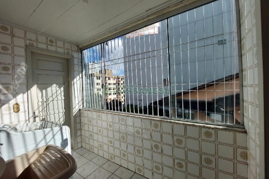 Apto Mobiliado com 107m², 3 dormitórios, 1 vaga, no bairro Rio Branco em Caxias do Sul para Alugar