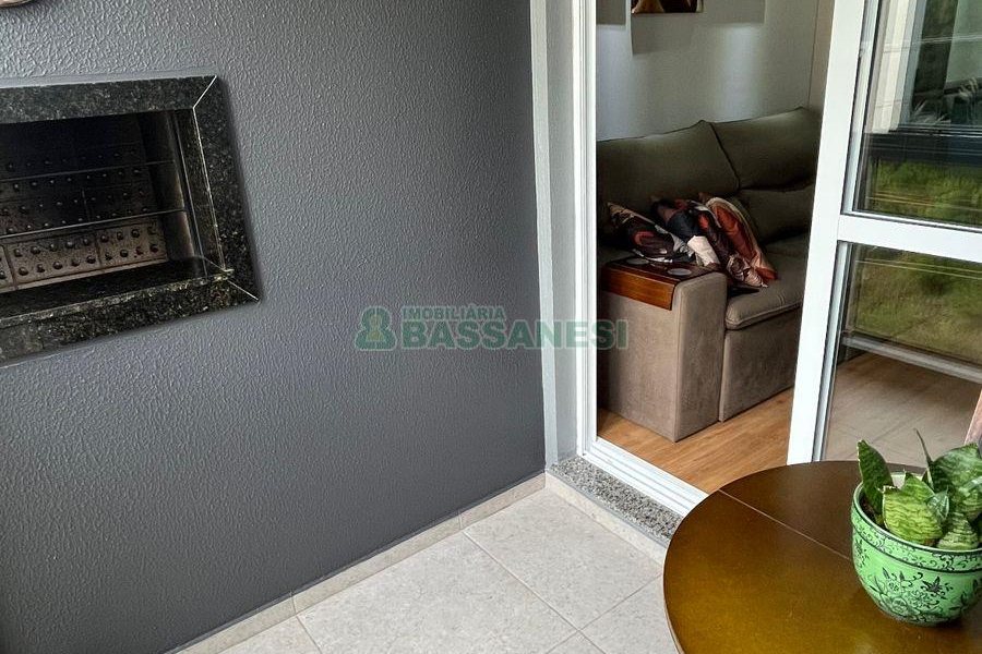 Apartamento com 57m², 2 dormitórios, no bairro Nossa Senhora da Saúde em Caxias do Sul para Comprar