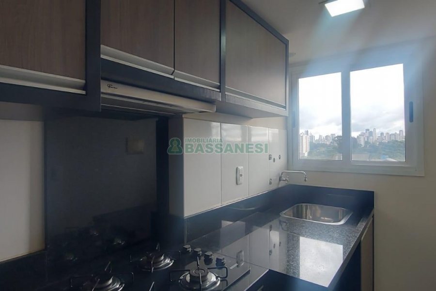 Apto Mobiliado com 58m², 2 dormitórios, 1 vaga, no bairro Vila Verde em Caxias do Sul para Alugar