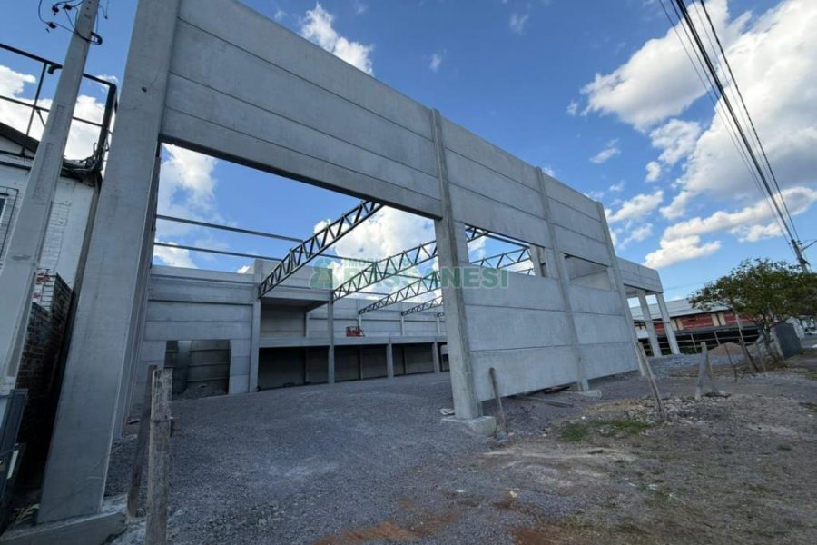 Loja com 1000m², no bairro São José em Caxias do Sul para Alugar