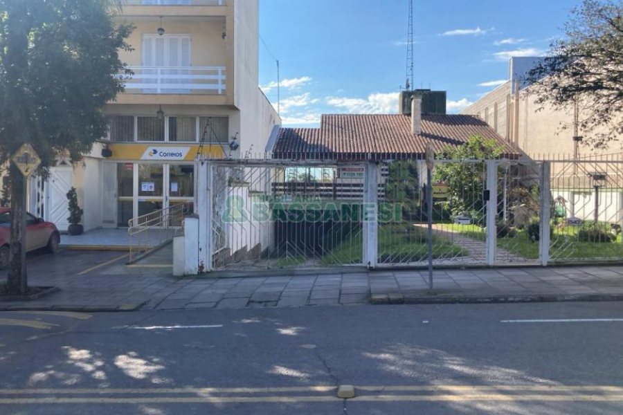 Loja com 360m², no bairro Ana Rech em Caxias do Sul para Alugar