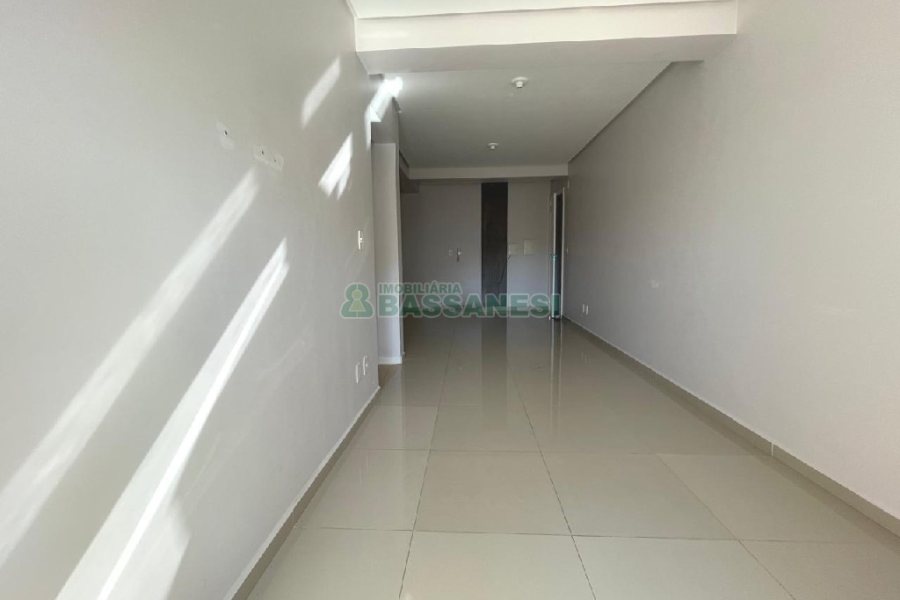 Apartamento com 72m², 2 dormitórios, 2 vagas, no bairro Salgado Filho em Caxias do Sul para Comprar