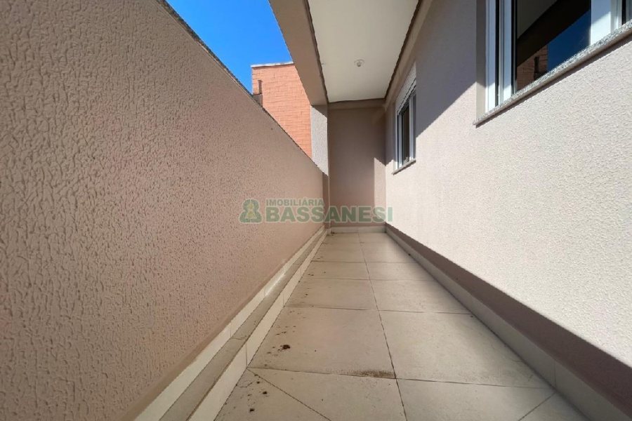 Apartamento com 72m², 2 dormitórios, 2 vagas, no bairro Salgado Filho em Caxias do Sul para Comprar