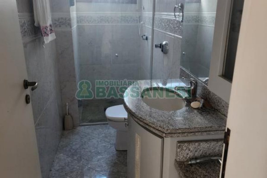 Apartamento com 208m², 3 dormitórios, 2 vagas, no bairro Madureira em Caxias do Sul para Comprar