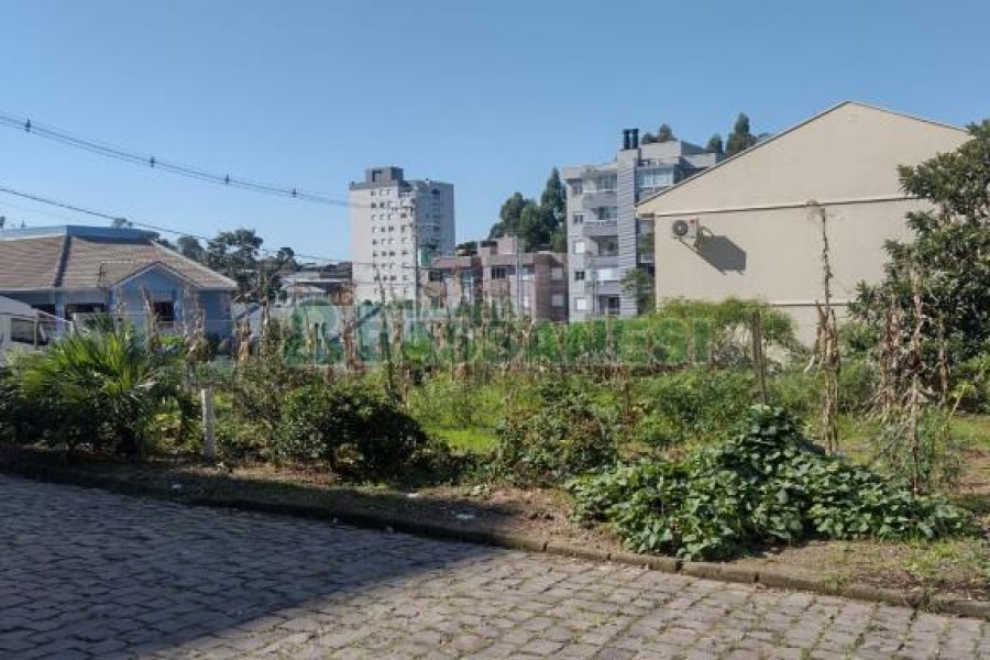 Terreno com 361m², no bairro Bela Vista em Caxias do Sul para Comprar