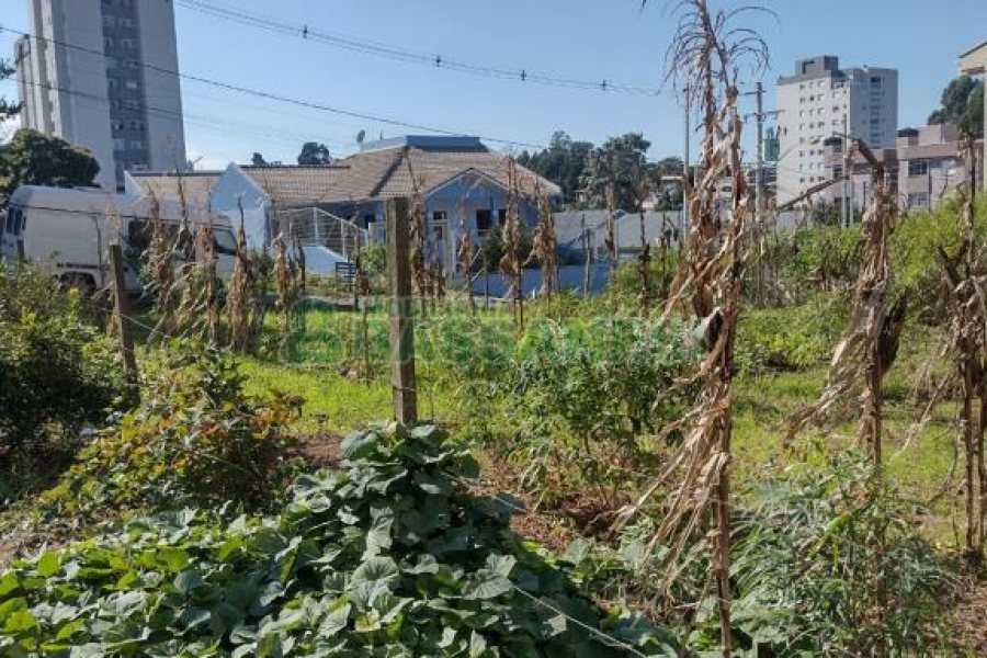 Terreno com 361m², no bairro Bela Vista em Caxias do Sul para Comprar
