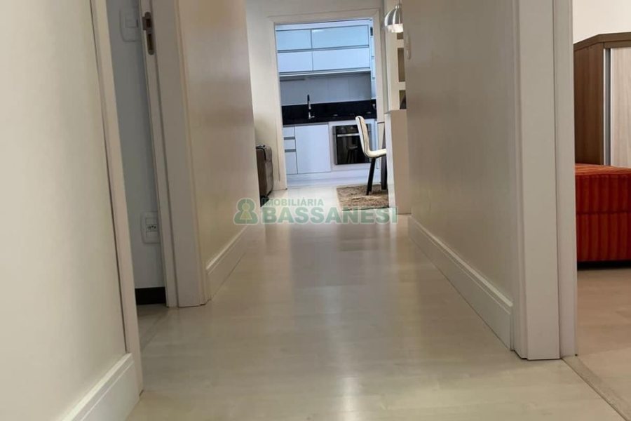 Apartamento com 109m², 3 dormitórios, 2 vagas, no bairro Santa Catarina em Caxias do Sul para Comprar