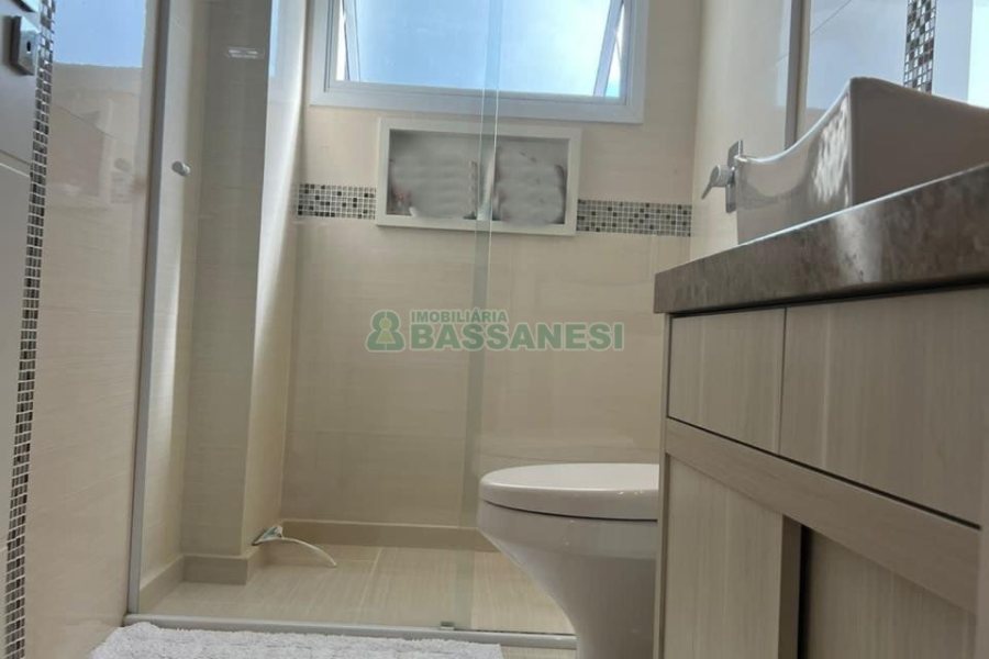 Apartamento com 109m², 3 dormitórios, 2 vagas, no bairro Santa Catarina em Caxias do Sul para Comprar