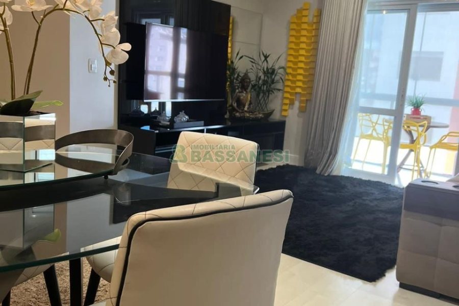 Apartamento com 109m², 3 dormitórios, 2 vagas, no bairro Santa Catarina em Caxias do Sul para Comprar