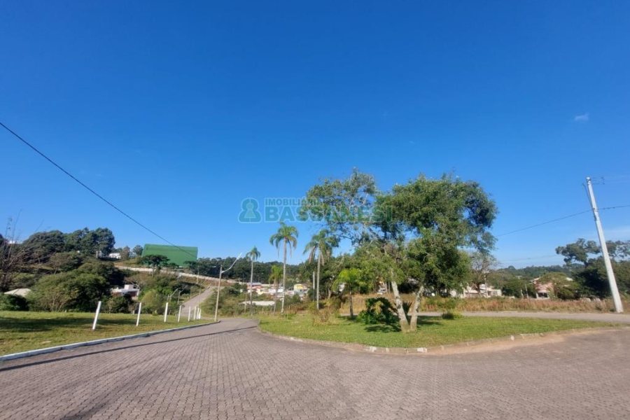 Terreno com 2807m², no bairro São Ciro em Caxias do Sul para Comprar