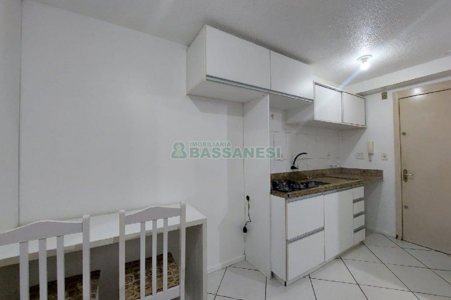 Apto Mobiliado com 25m², 1 dormitório, no bairro Presidente Vargas em Caxias do Sul para Comprar