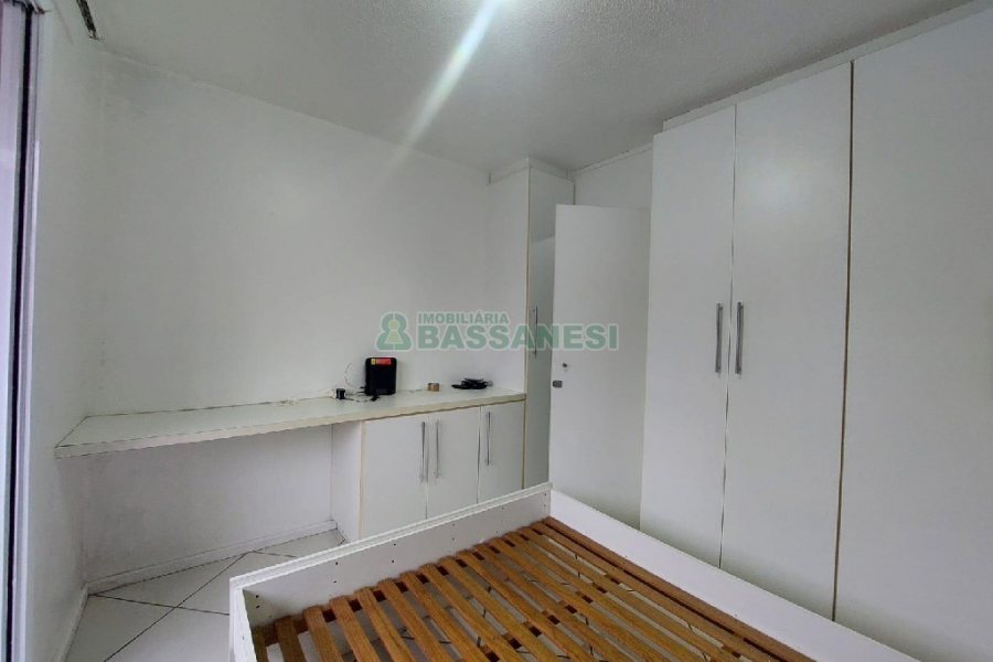 Apto Mobiliado com 25m², 1 dormitório, no bairro Presidente Vargas em Caxias do Sul para Comprar