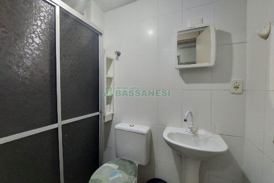 Apto Mobiliado com 25m², 1 dormitório, no bairro Presidente Vargas em Caxias do Sul para Comprar