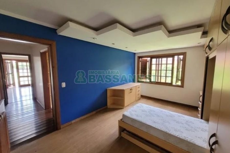 Casa com 580m², 5 dormitórios, 5 vagas, no bairro Bela Vista em Caxias do Sul para Comprar