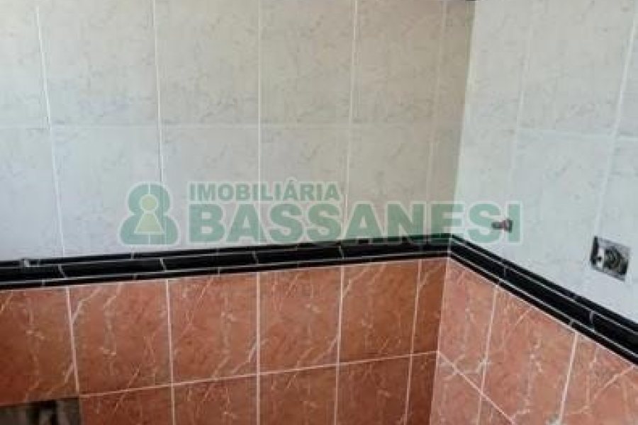 Casa com 580m², 5 dormitórios, 5 vagas, no bairro Bela Vista em Caxias do Sul para Comprar