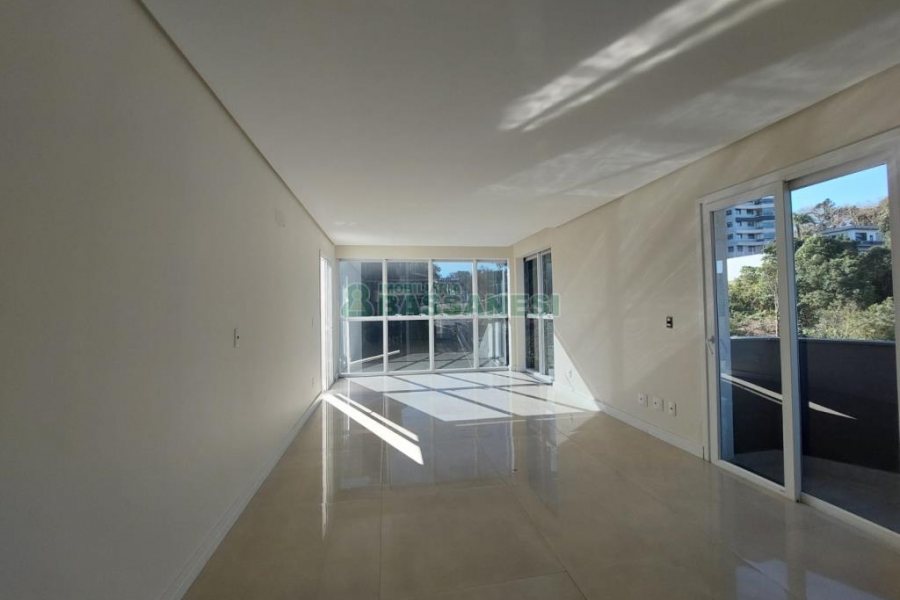 Apartamento com 158m², 3 dormitórios, 3 vagas, no bairro Jardim América em Caxias do Sul para Comprar