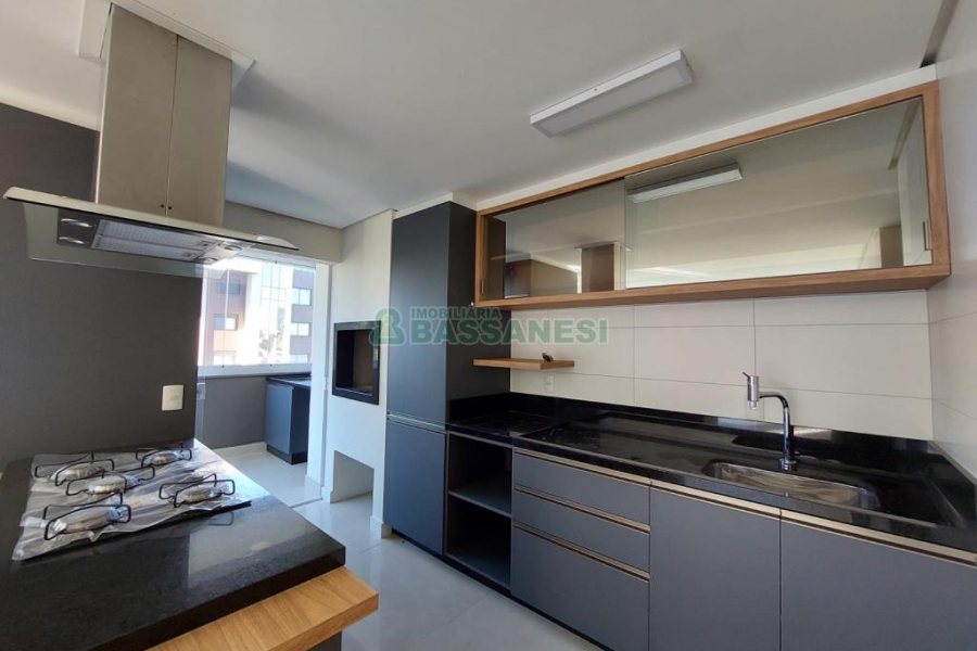 Apartamento com 158m², 3 dormitórios, 3 vagas, no bairro Jardim América em Caxias do Sul para Comprar