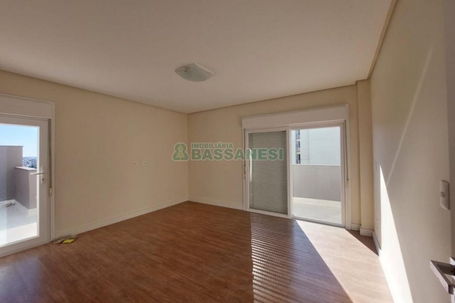 Apartamento com 158m², 3 dormitórios, 3 vagas, no bairro Jardim América em Caxias do Sul para Comprar