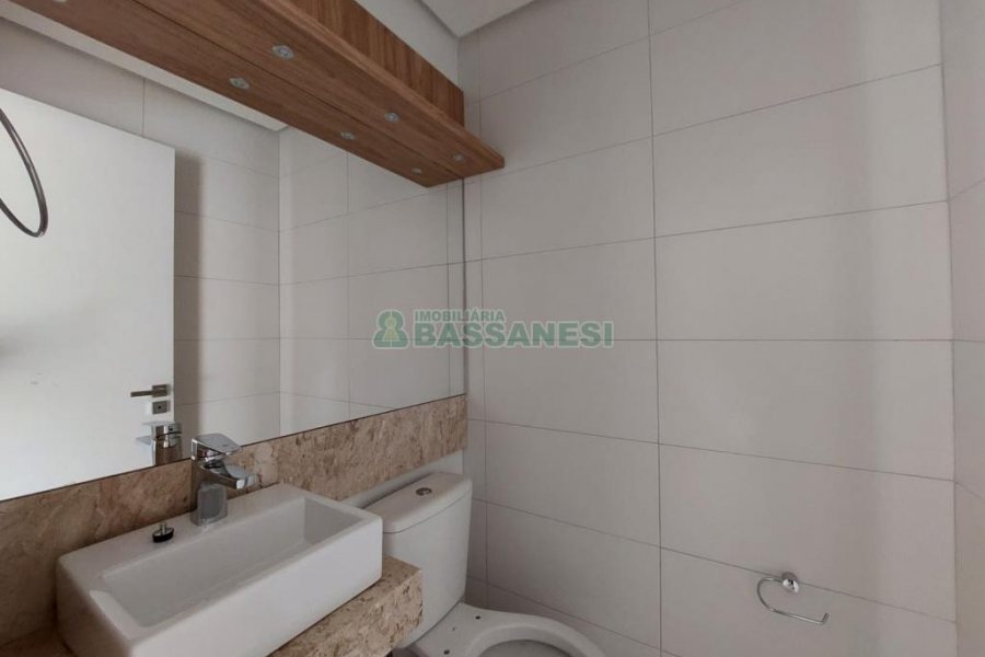 Apartamento com 158m², 3 dormitórios, 3 vagas, no bairro Jardim América em Caxias do Sul para Comprar