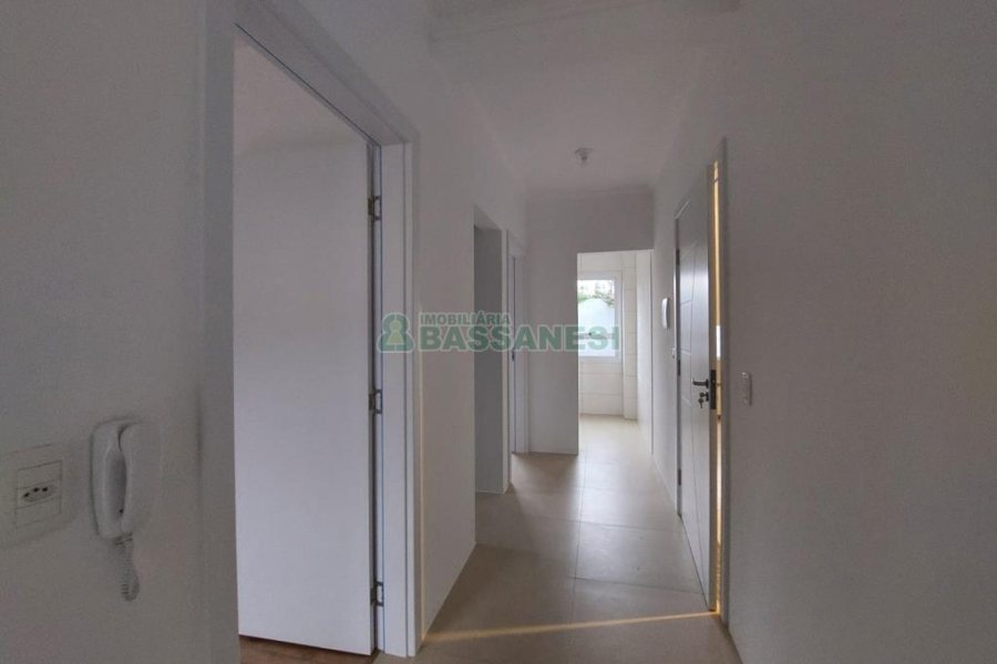 Apartamento com 64m², 2 dormitórios, 2 vagas, no bairro São Luiz em Caxias do Sul para Comprar
